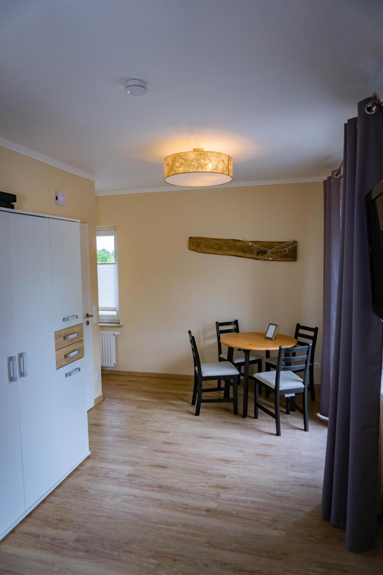 Apartamento Haus Strandglueck - Urlaub Mit Blick Auf Den Duemmer See Lembruch Exterior foto
